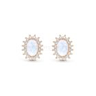 Sárga arany  fülbevaló közepén fehér opál kővel, körben fehér cirkónia kövekkel